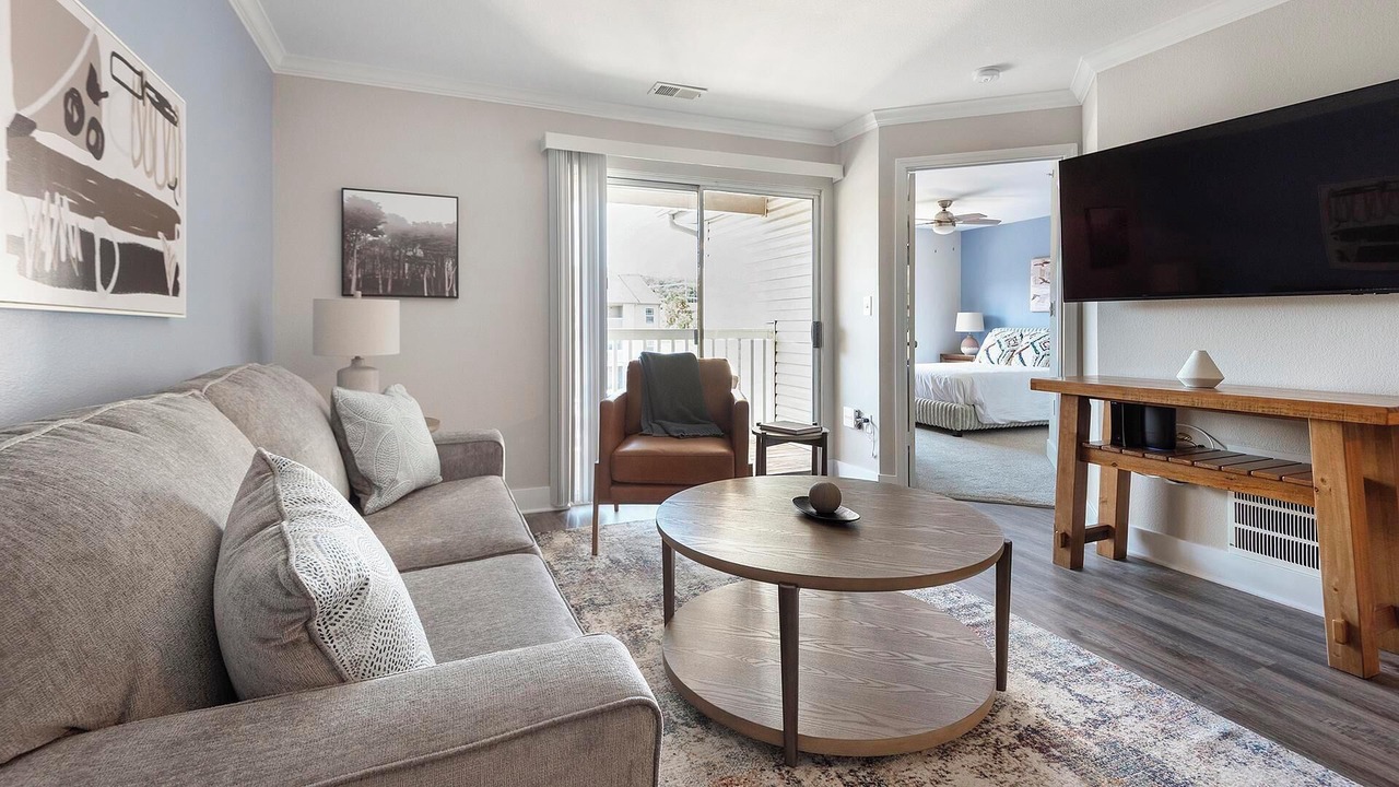 Photo of Livingroom in Eureka