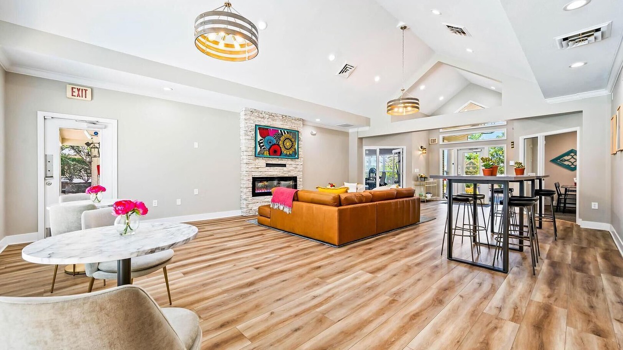Photo of Livingroom in Eureka