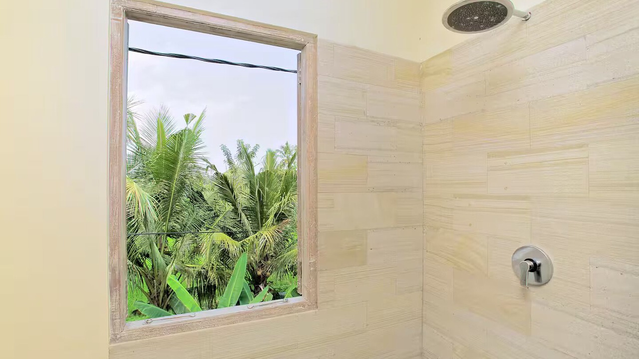 Photo of Bathroom in Kedewatan