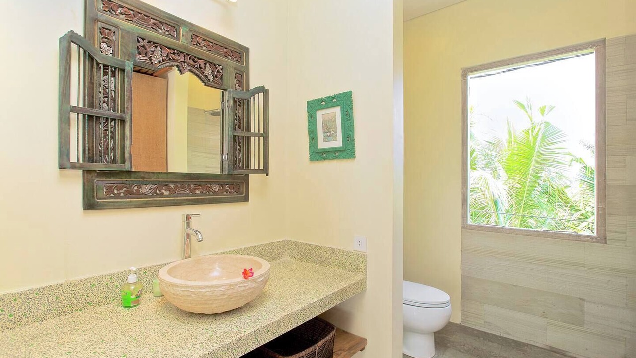Photo of Bathroom in Kedewatan