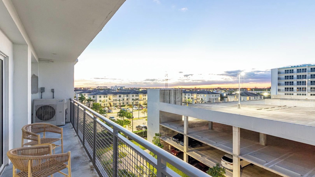Photo of Outdoor in Naranja