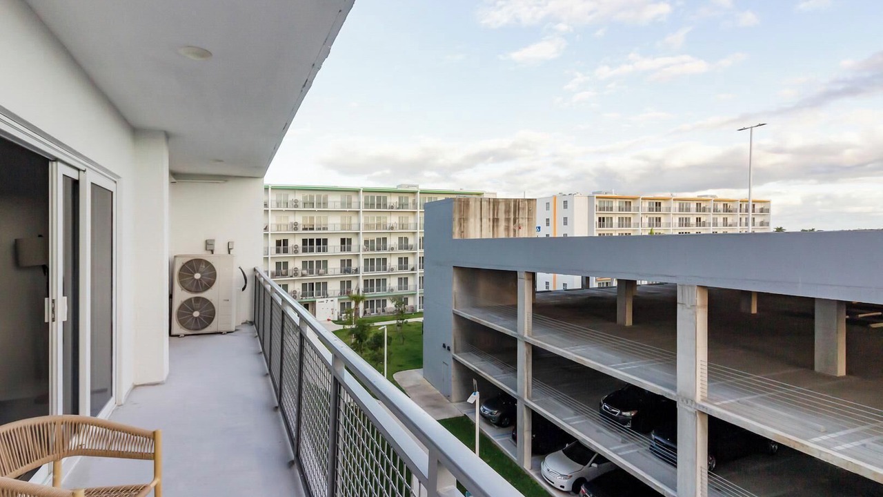 Photo of Outdoor in Naranja