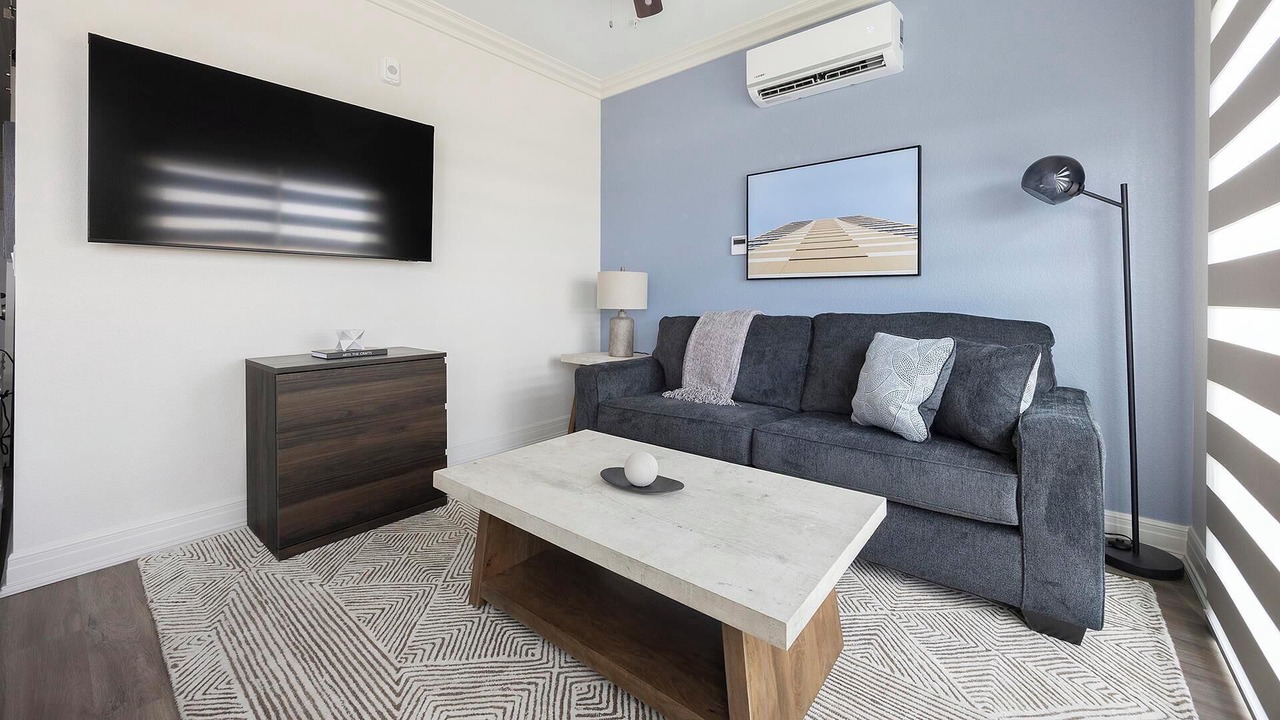 Photo of Livingroom in Johnstown