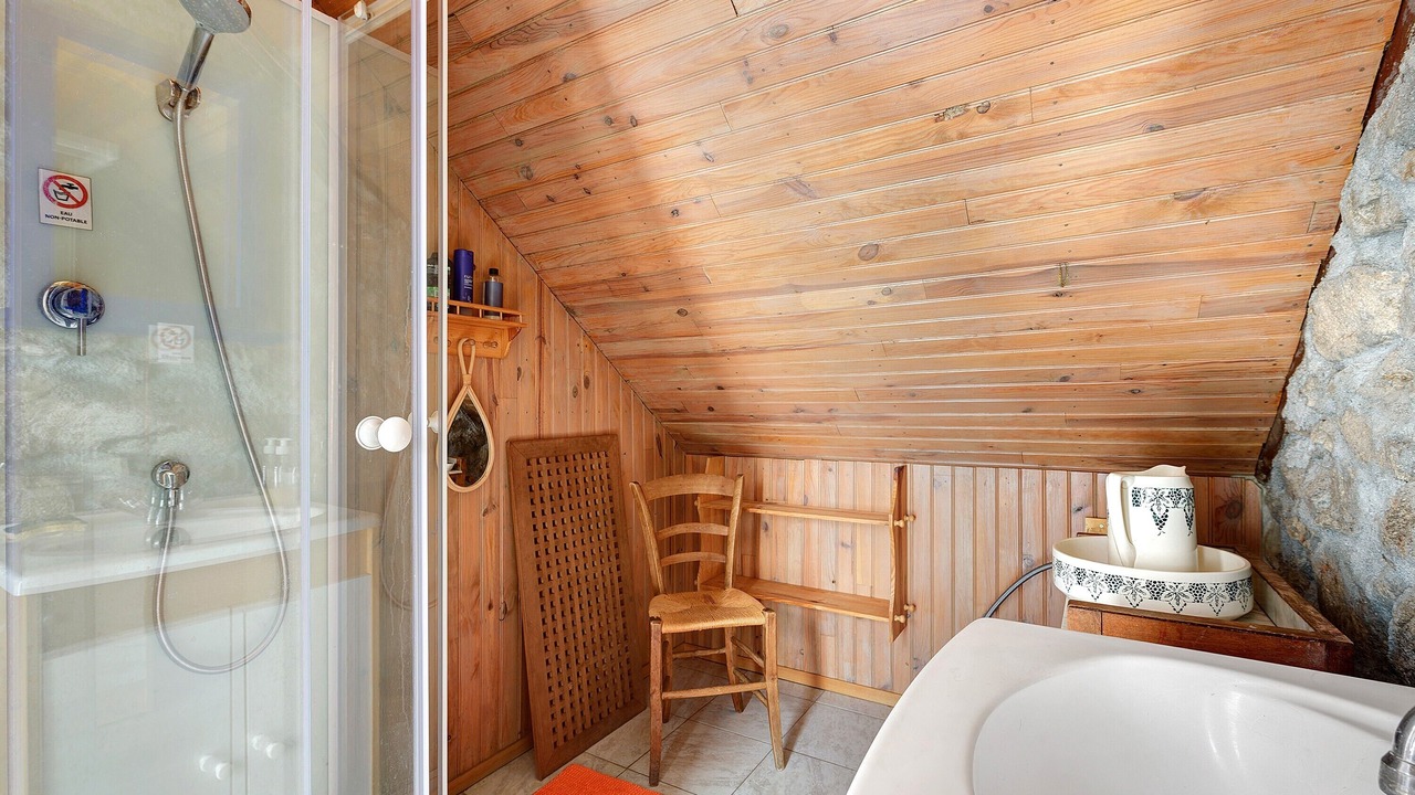 Photo of Bathroom in Gedre