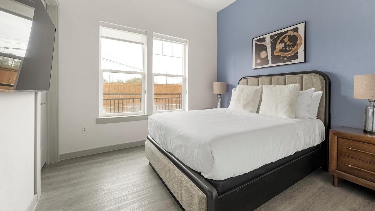 Photo of Bedroom in MLK