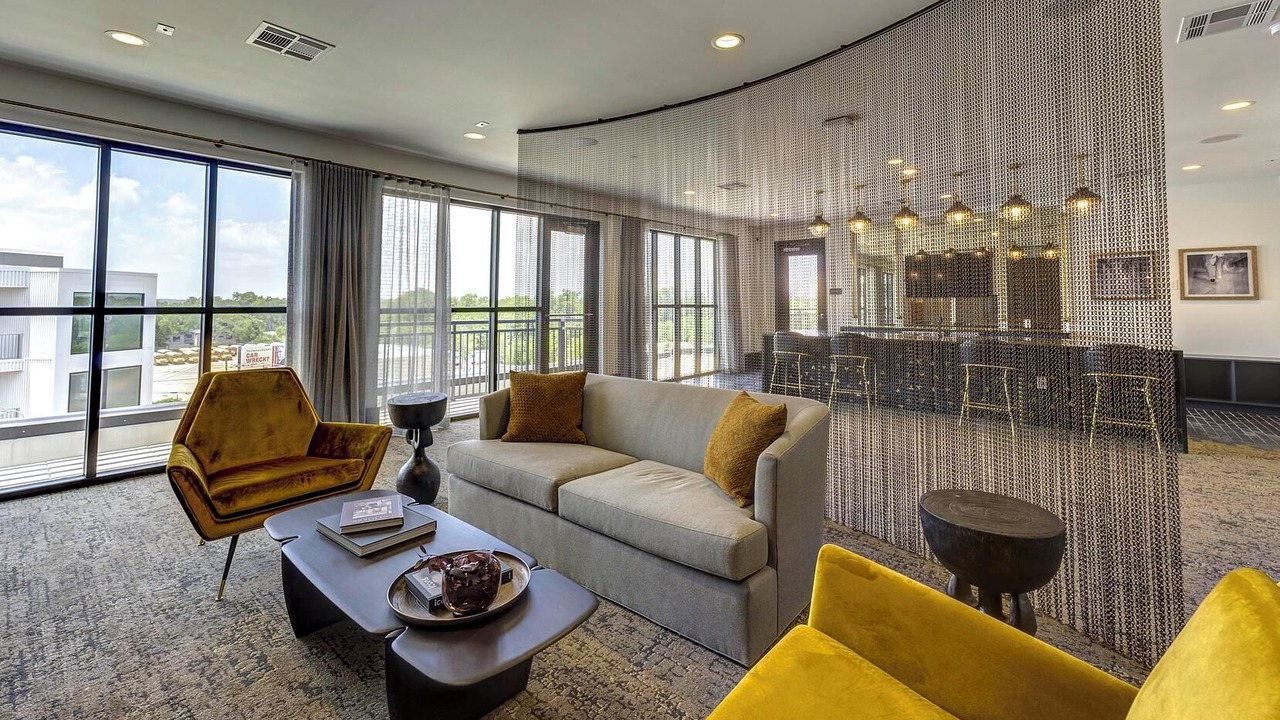 Photo of Livingroom in MLK