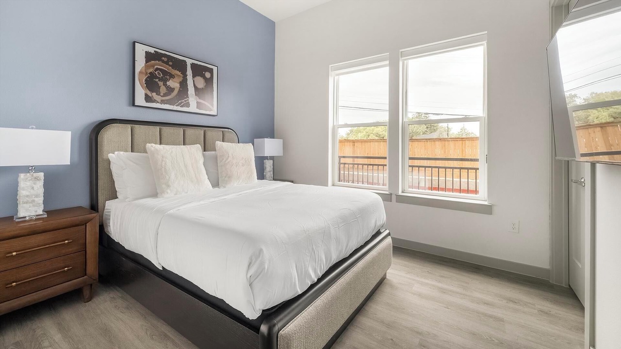 Photo of Bedroom in MLK