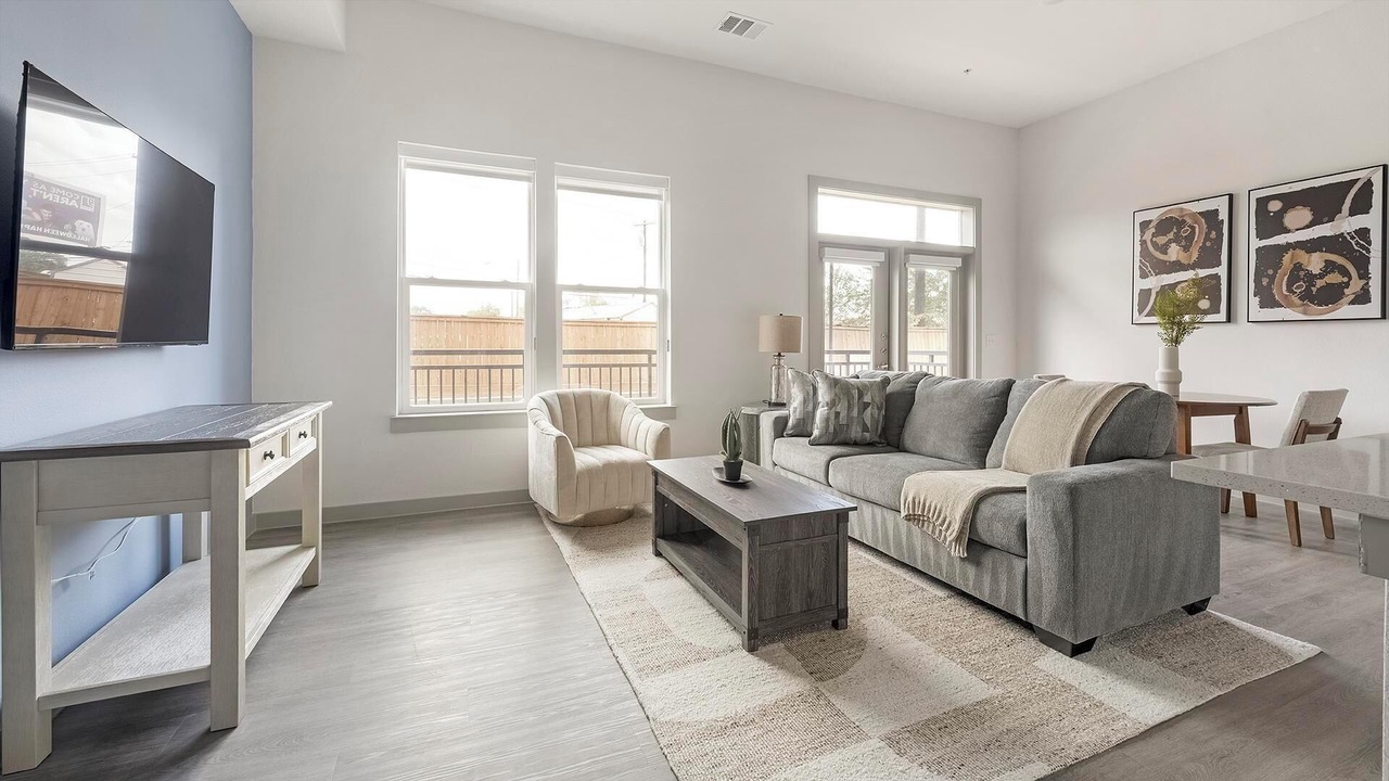 Photo of Livingroom in MLK