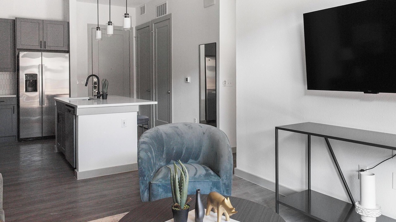 Photo of Livingroom in MLK