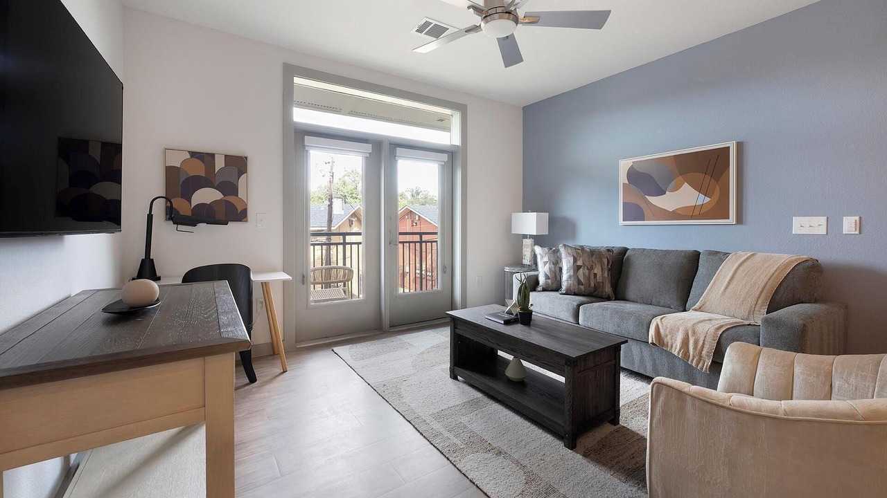 Photo of Livingroom in MLK