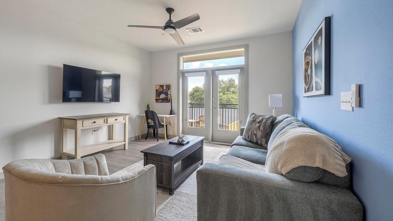 Photo of Livingroom in MLK