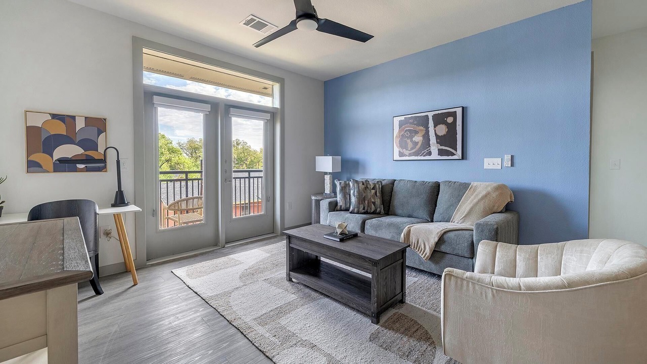 Photo of Livingroom in MLK