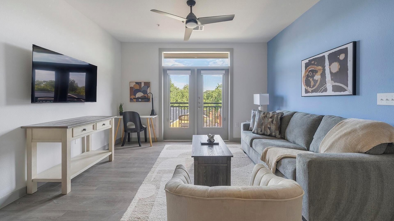 Photo of Livingroom in MLK