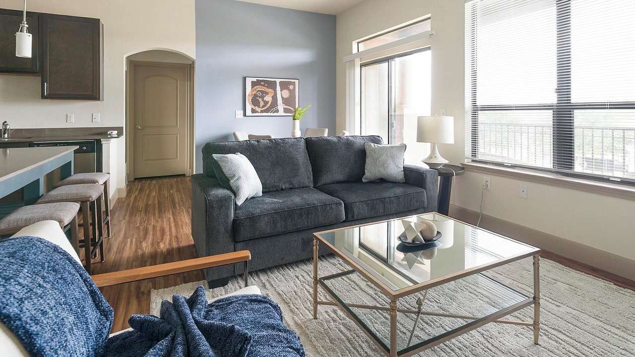 Photo of Livingroom in Spring