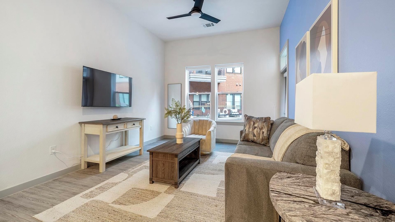 Photo of Livingroom in MLK