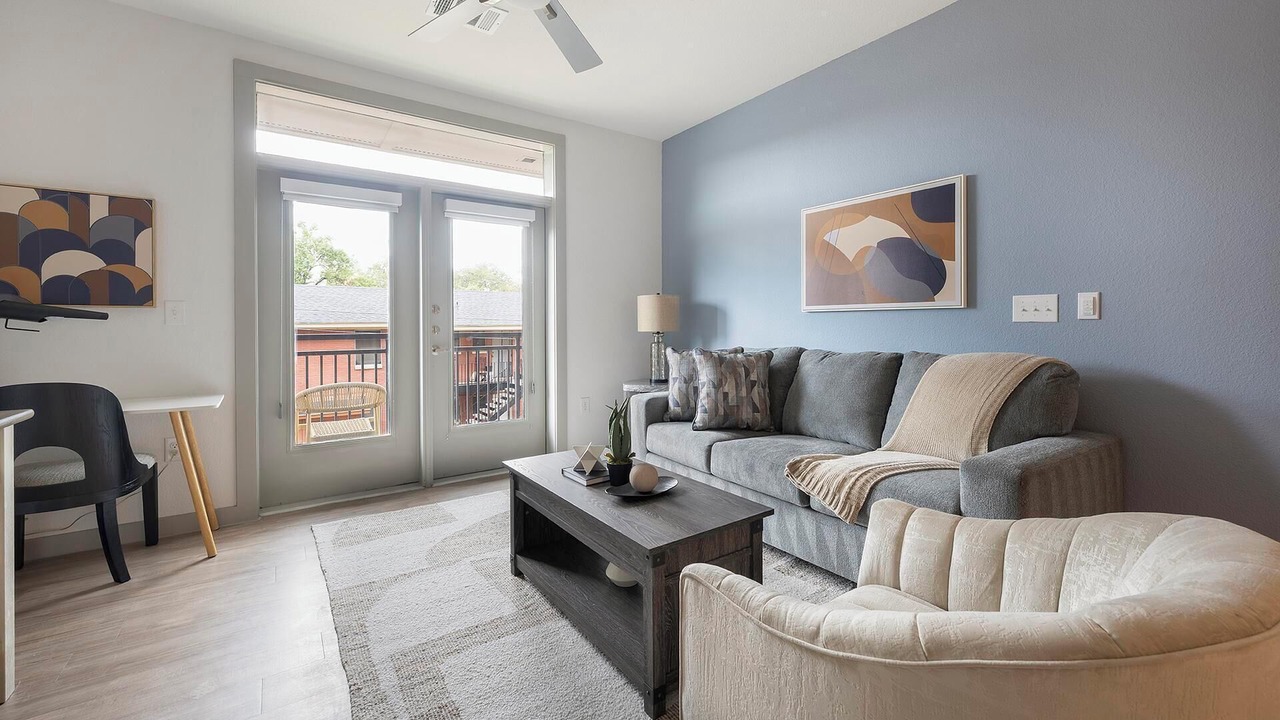 Photo of Livingroom in MLK