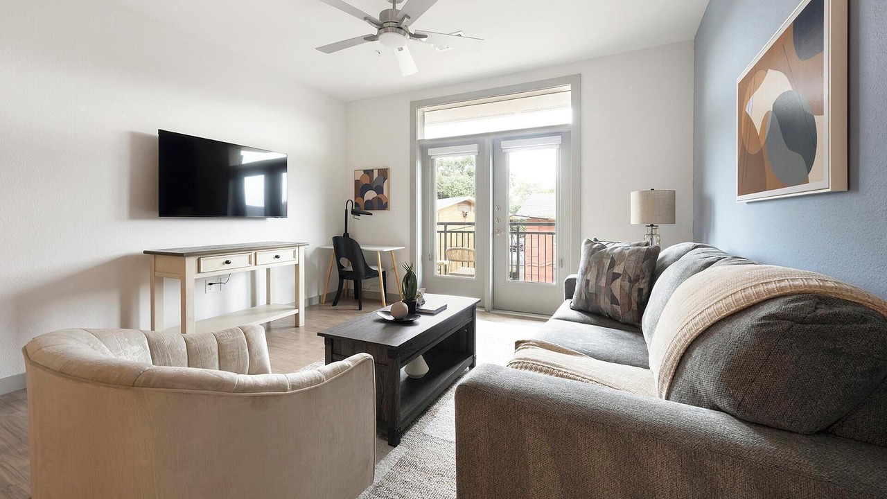 Photo of Livingroom in MLK