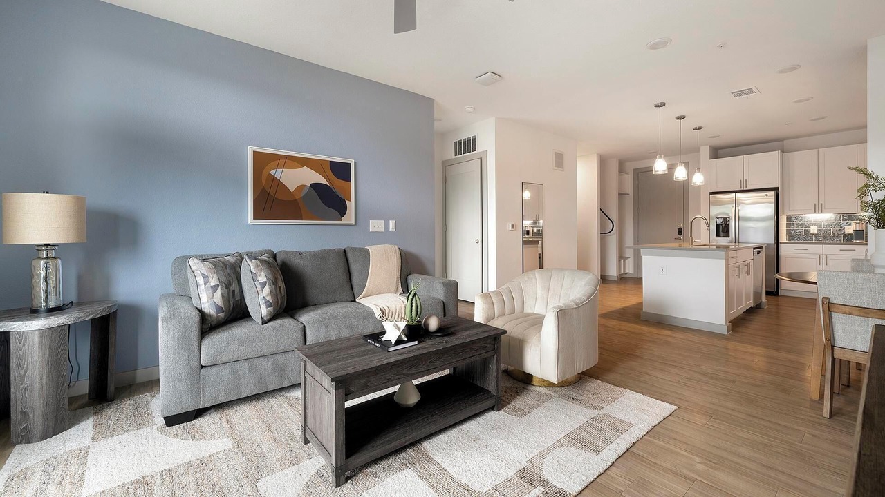 Photo of Livingroom in MLK