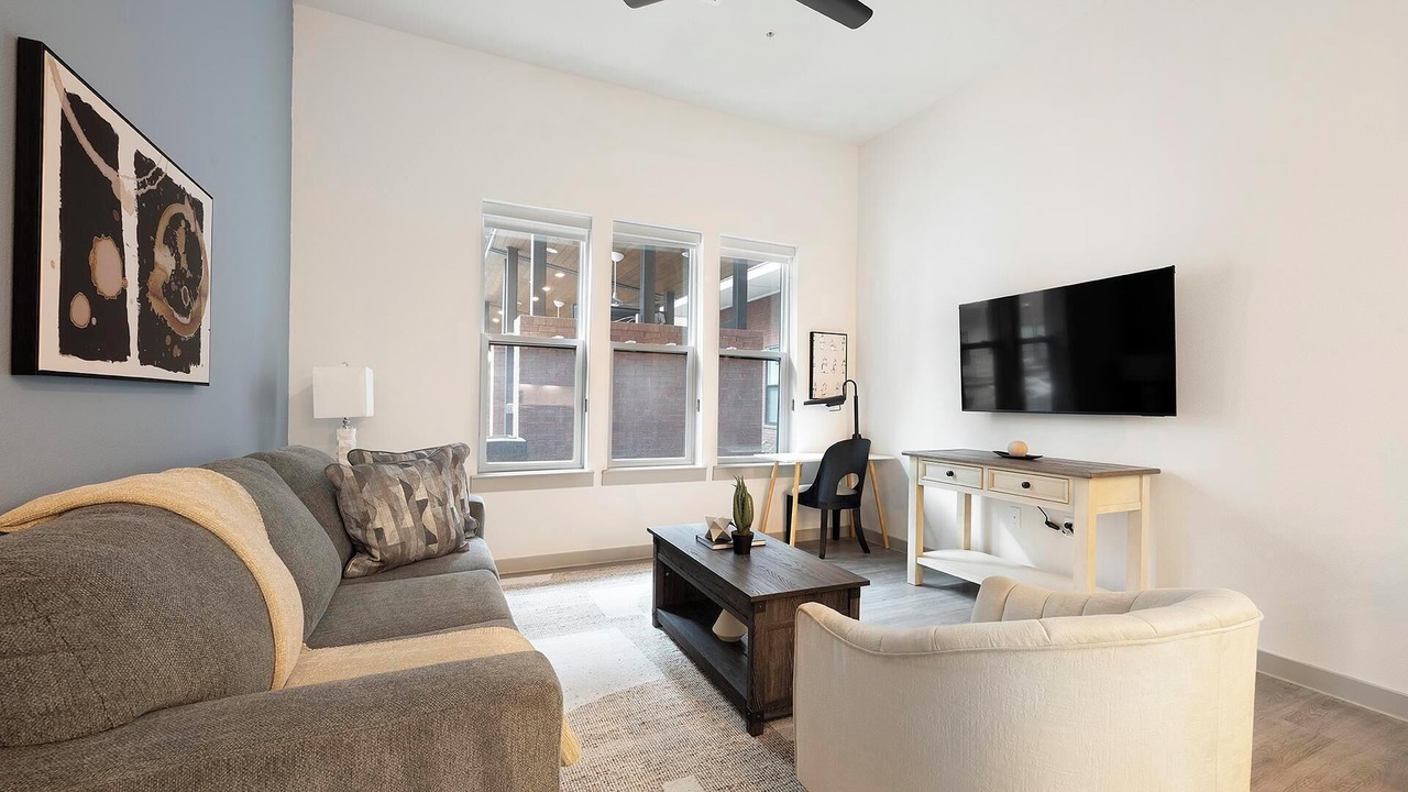Photo of Livingroom in MLK