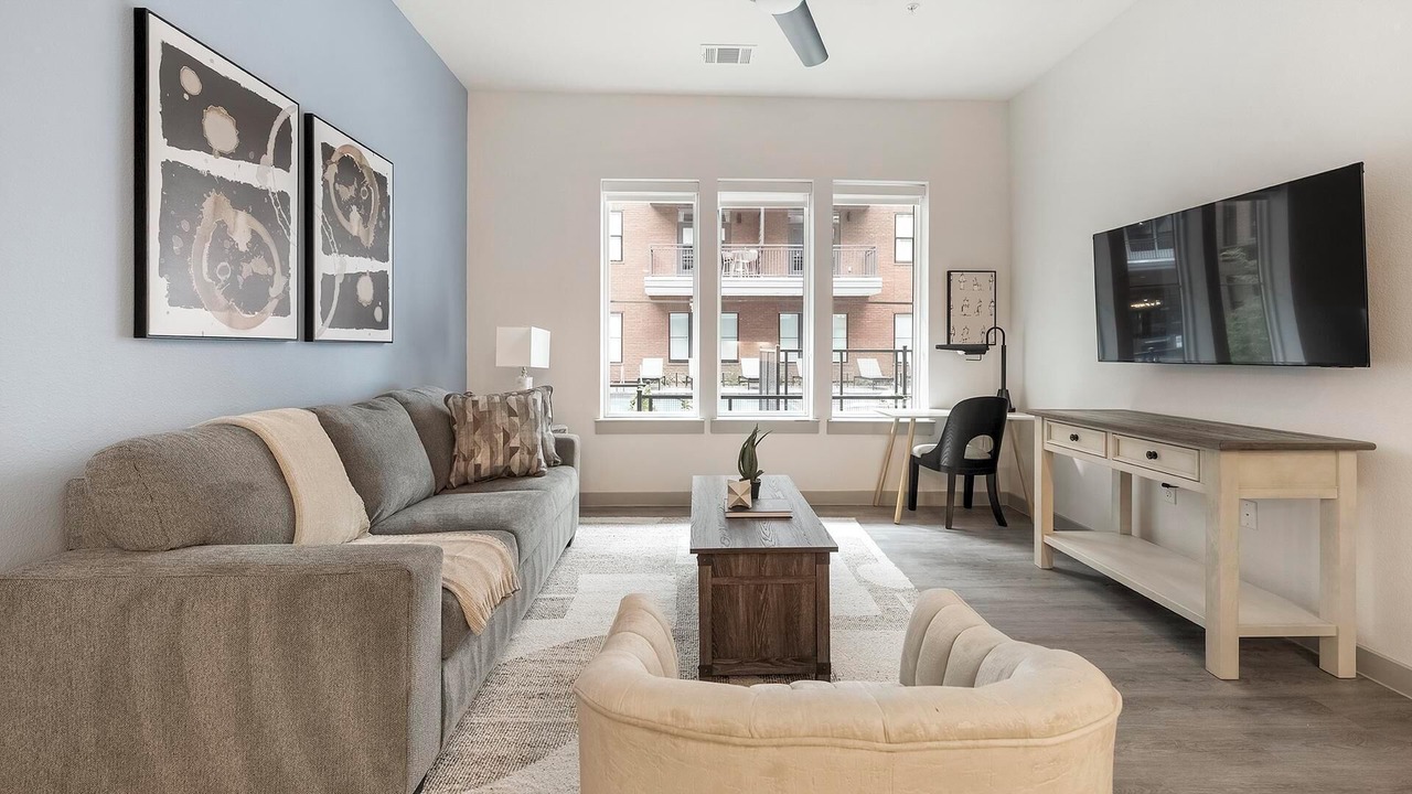 Photo of Livingroom in MLK
