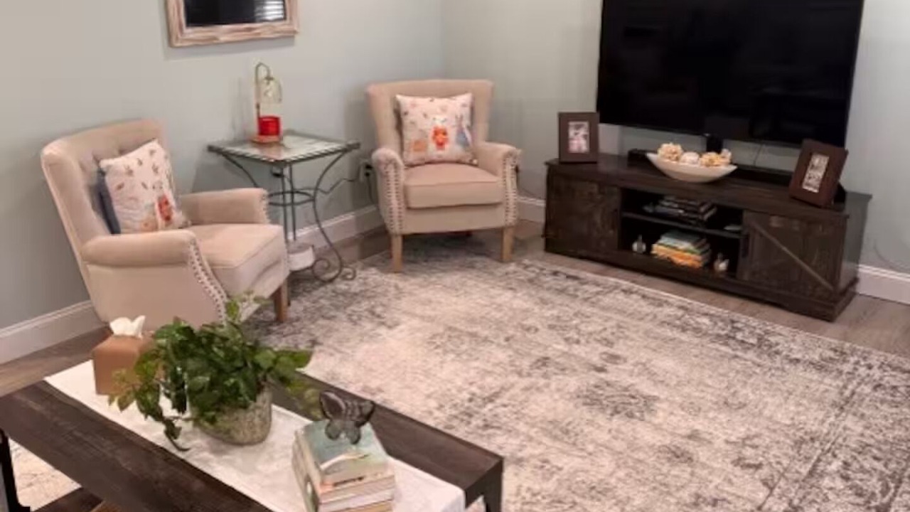 Photo of Livingroom in Commerce