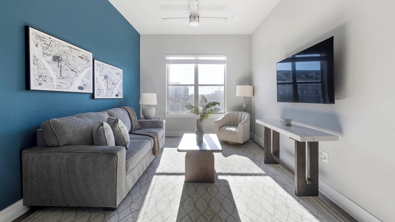 Photo of Livingroom in Montopolis