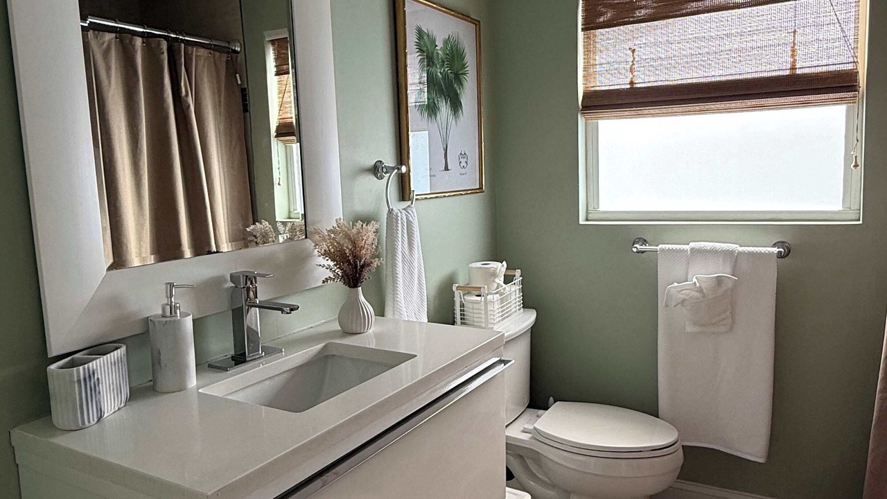 Photo of Bathroom in Yacht Club