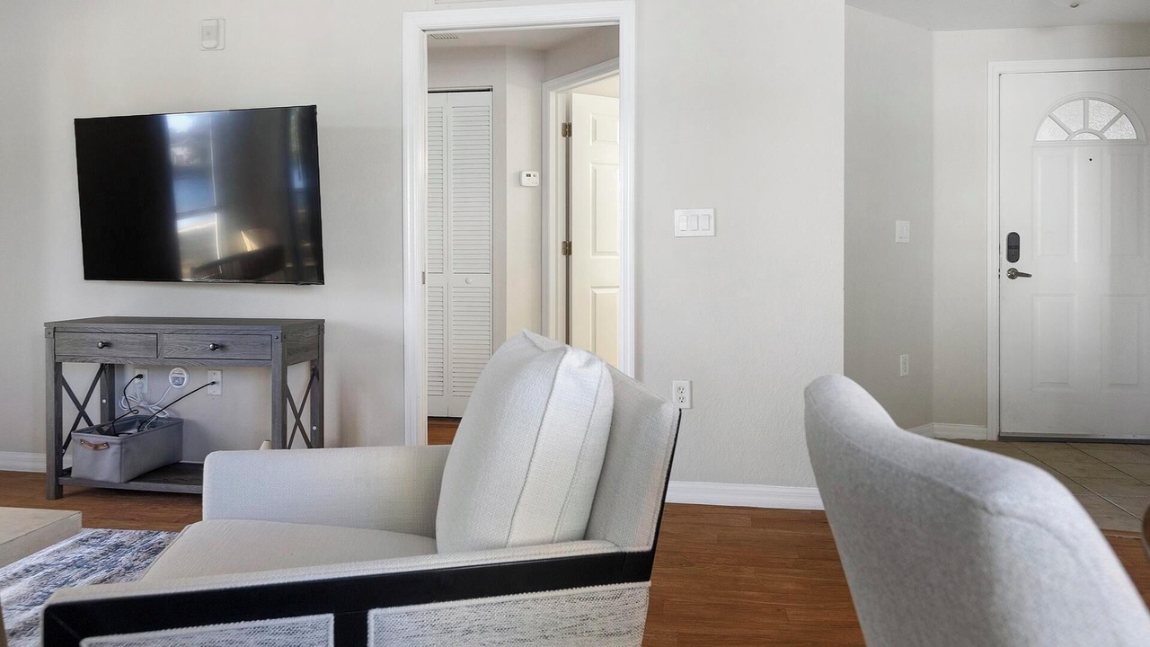 Photo of Livingroom in North Port