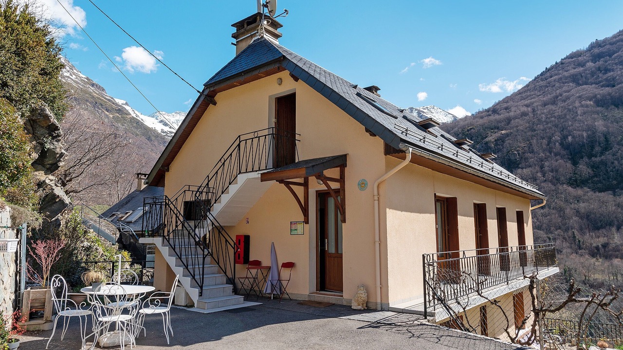 Photo of Outdoor in Gedre