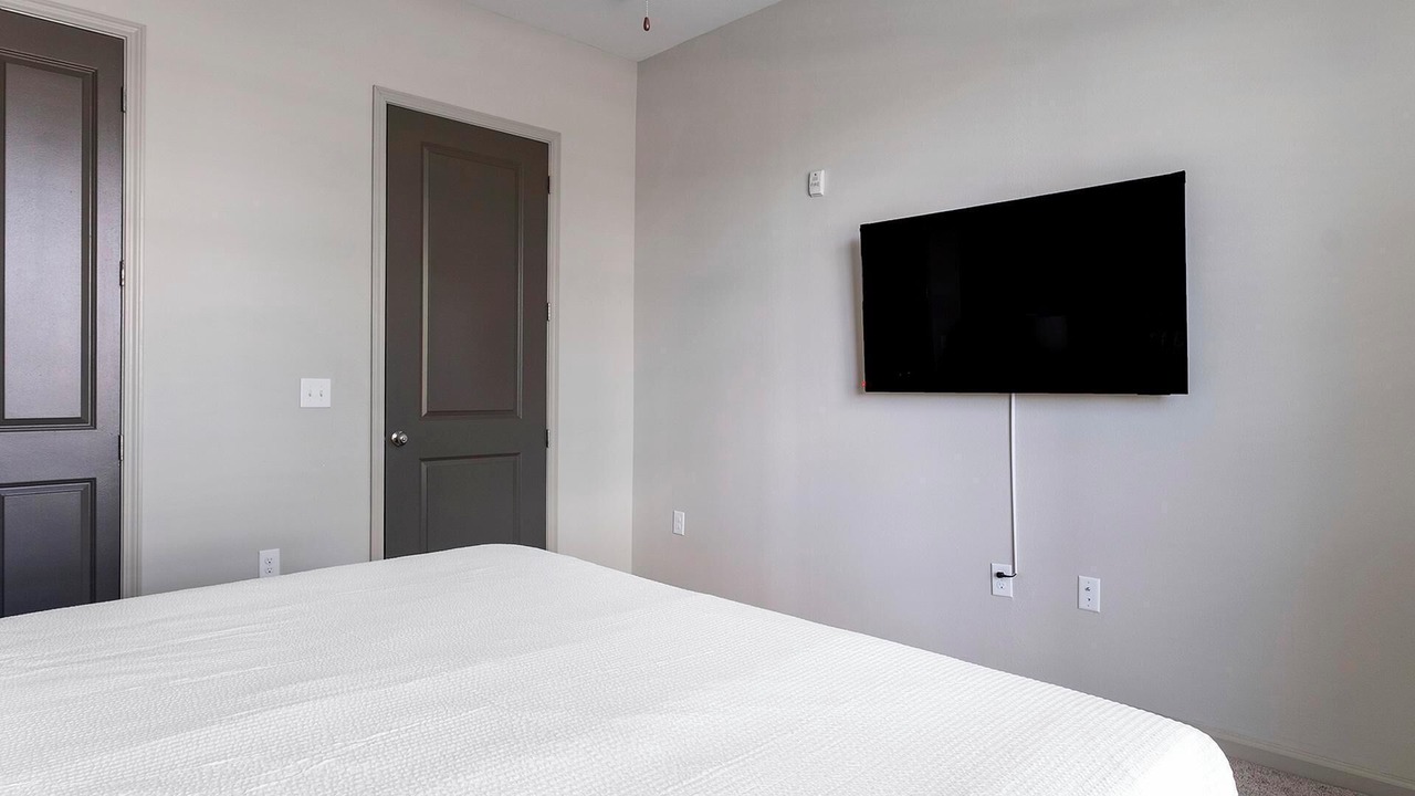 Photo of Bedroom in Westchase