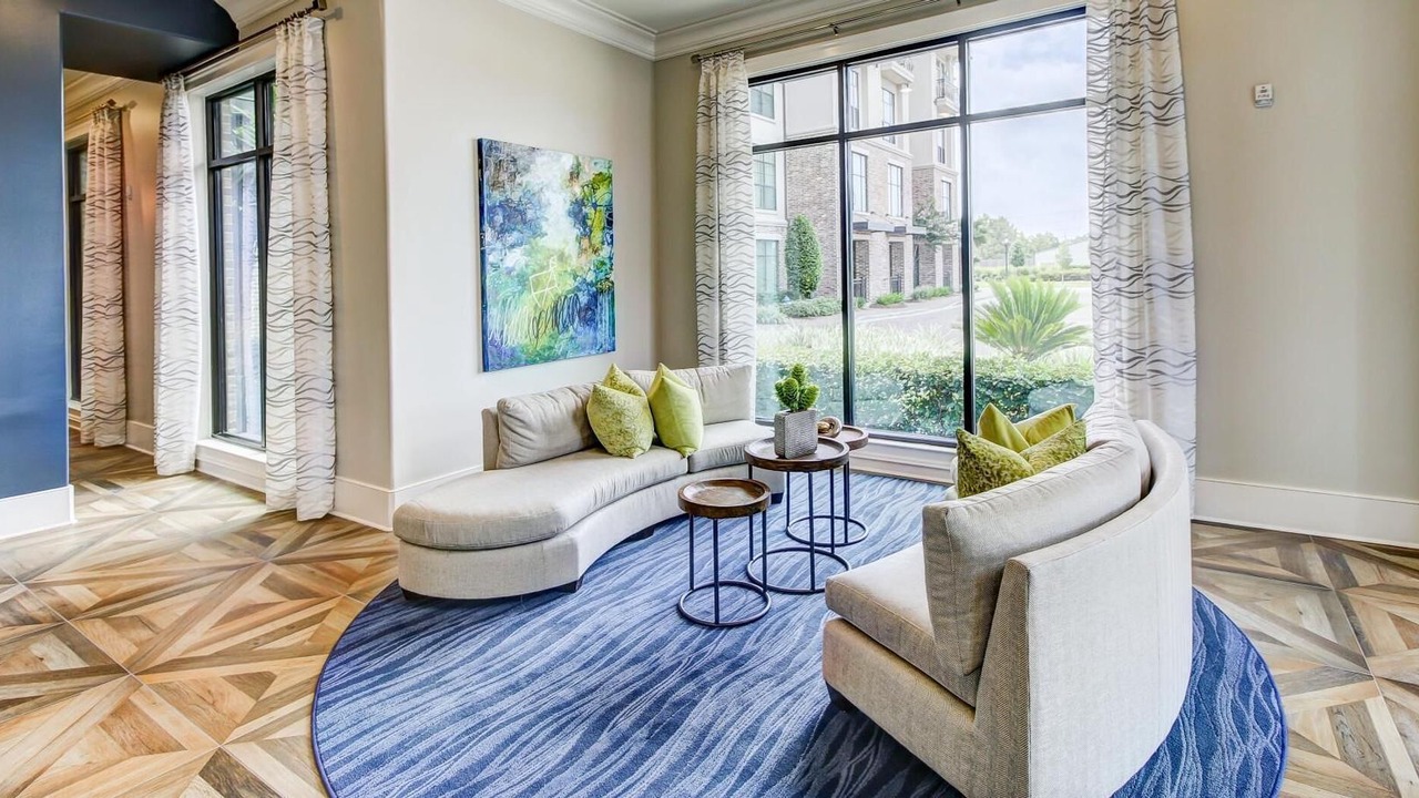 Photo of Livingroom in Westchase