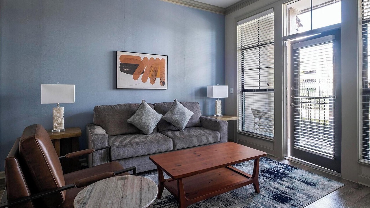 Photo of Livingroom in Westchase