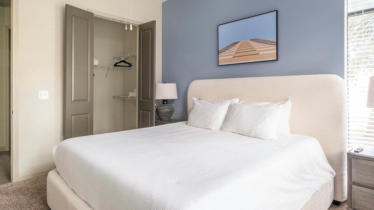 Photo of Bedroom in Westchase