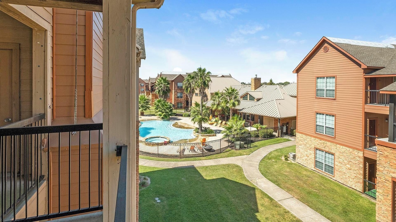 Photo of Outdoor in Southbelt/Ellington