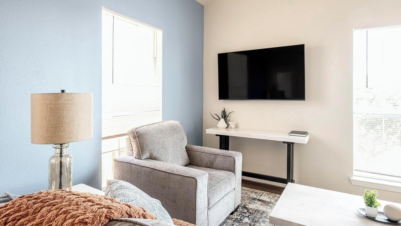 Photo of Livingroom in Southbelt/Ellington