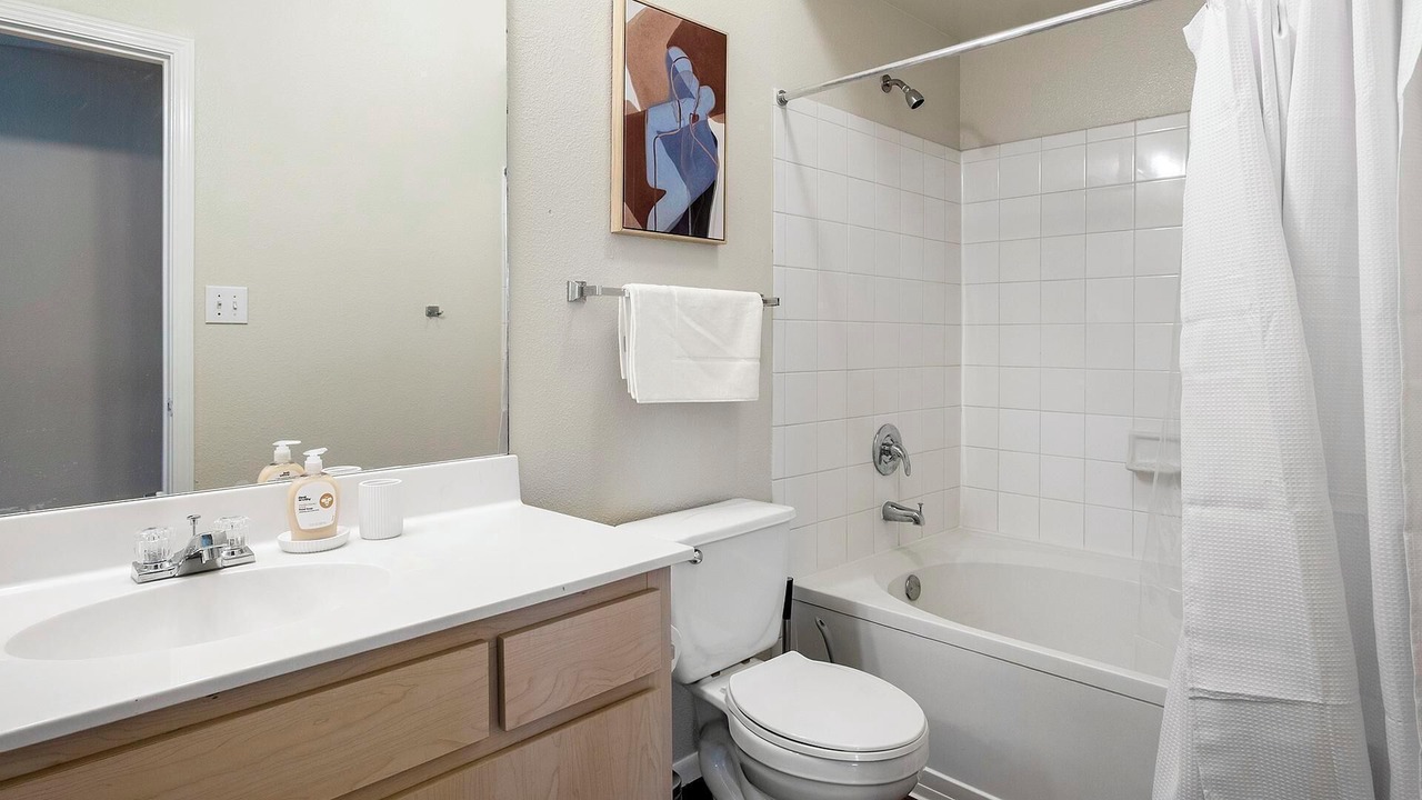 Photo of Bathroom in Southbelt/Ellington