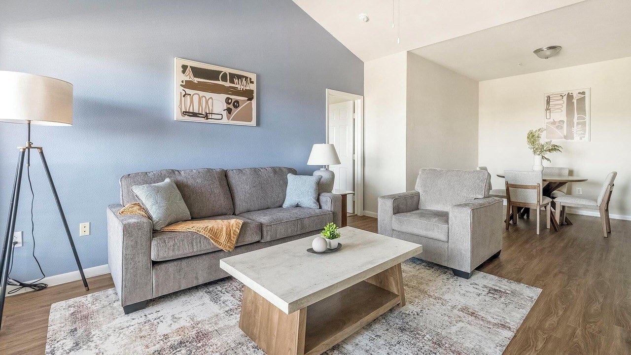 Photo of Livingroom in Southbelt/Ellington