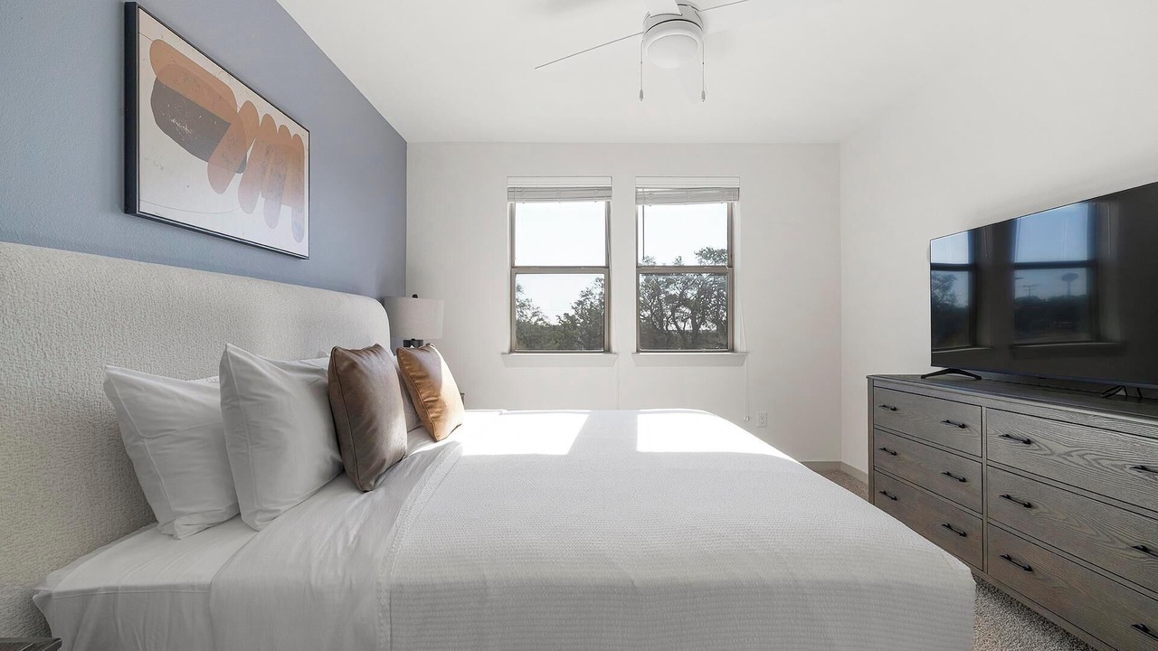 Photo of Bedroom in Lower Basin Lake Travis