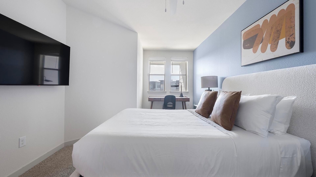 Photo of Bedroom in Lower Basin Lake Travis