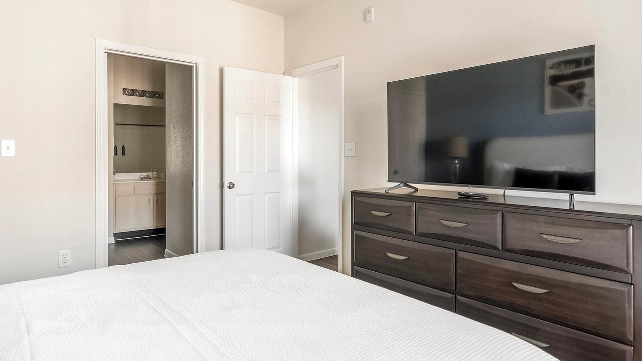 Photo of Bedroom in Southbelt/Ellington