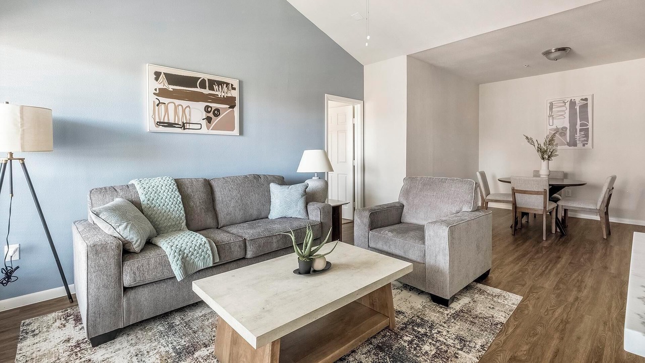 Photo of Livingroom in Southbelt/Ellington