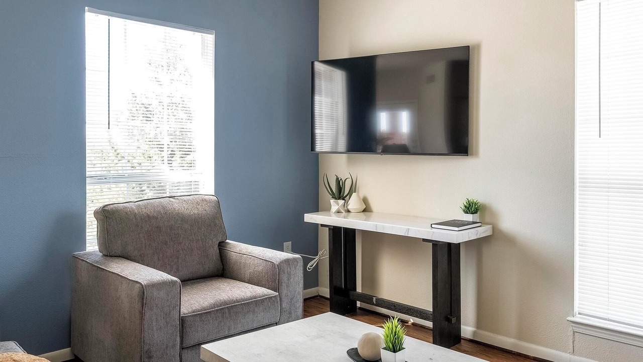Photo of Livingroom in Southbelt/Ellington