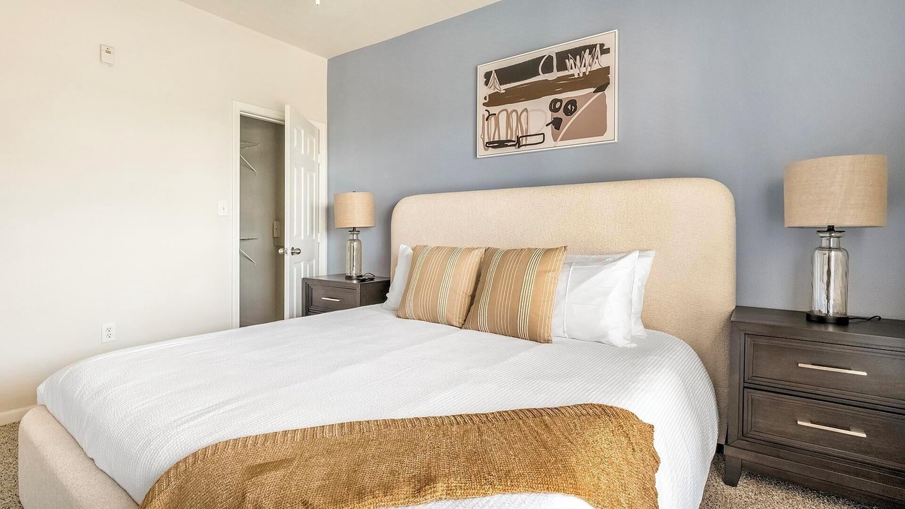 Photo of Bedroom in Southbelt/Ellington