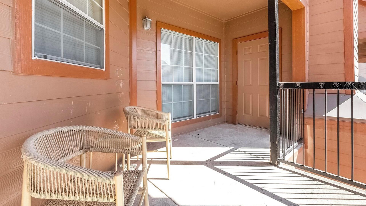 Photo of Patio Balcony in Southbelt/Ellington