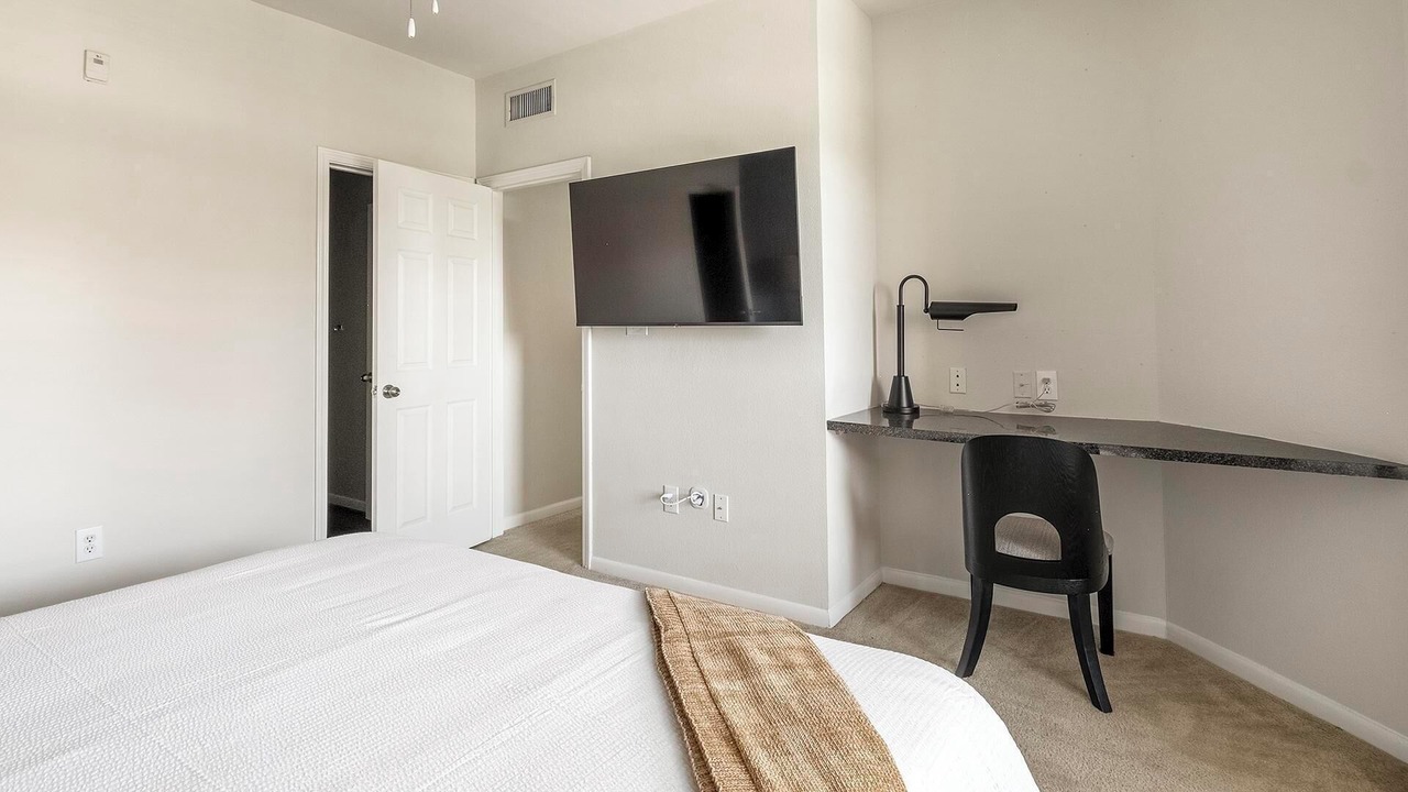 Photo of Bedroom in Southbelt/Ellington