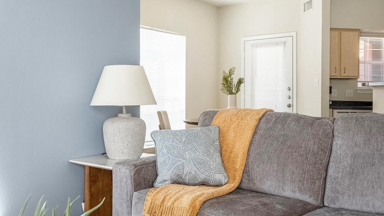Photo of Livingroom in Southbelt/Ellington