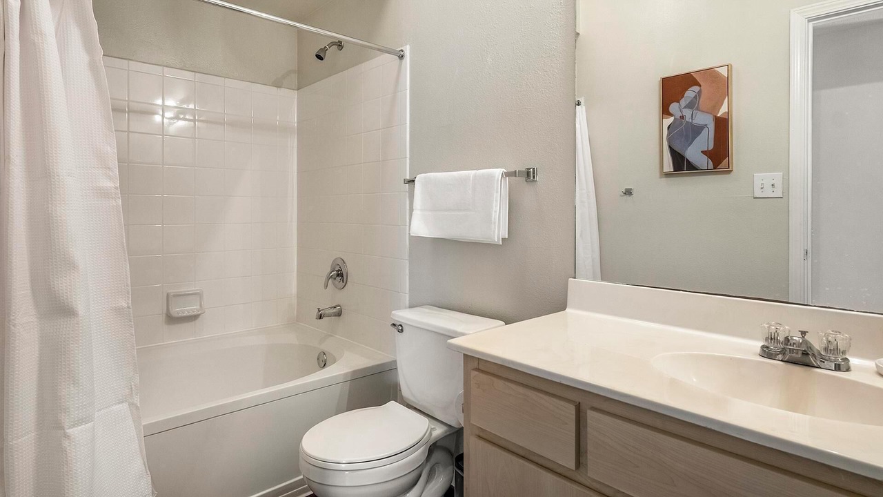 Photo of Bathroom in Southbelt/Ellington