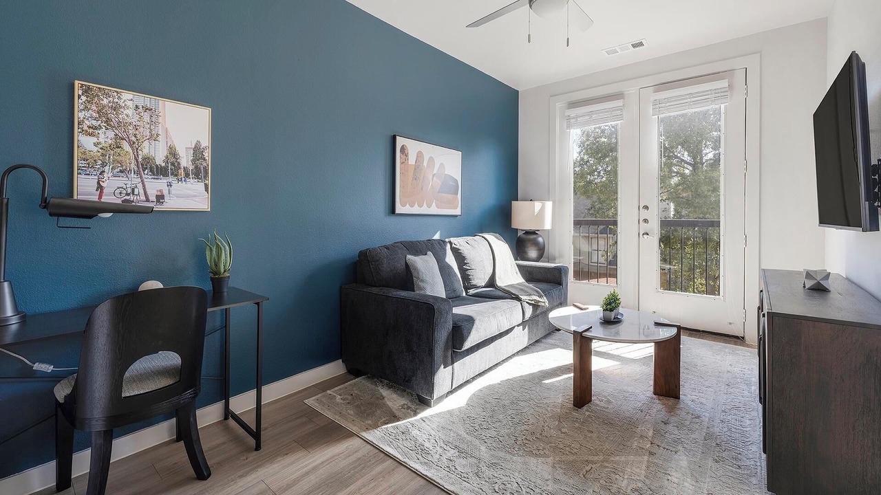 Photo of Livingroom in Sweetbriar