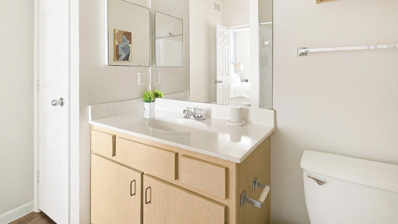 Photo of Bathroom in Southbelt/Ellington