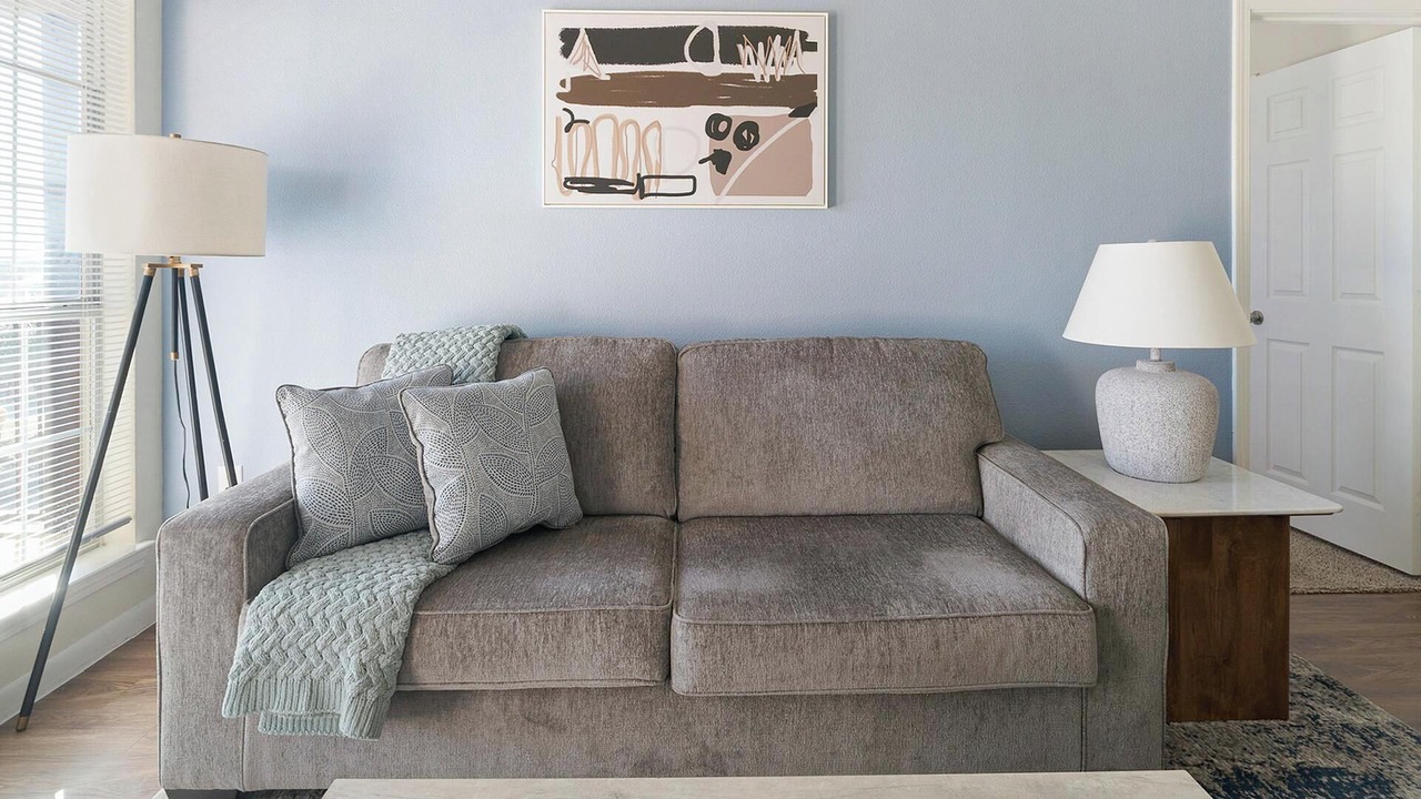 Photo of Livingroom in Southbelt/Ellington